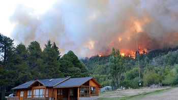 incendios arrasan con mas de 41 mil hectareas incendios arrasan con mas de 41 mil hectareas