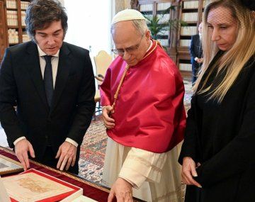 El papa León XIV recibió a Milei y anunció que visitará la Argentina