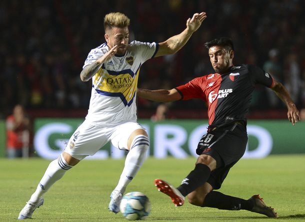 Boca le gana a Colón y estira la definición hasta el final