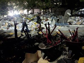 Pemex: hallan dos cuerpos y los muertos ascienden a 35