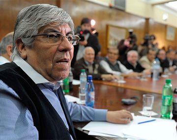 Moyano defendió a Scioli ante la falta de fondos para salarios