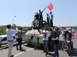 ascienden a 265 los muertos por el intento de golpe de estado en turquia ascienden a 265 los muertos por el intento de golpe de estado en turquia