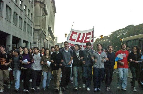 Marchaalumnos_telam