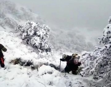 ¿Cómo sobrevivieron los rescatistas del helicóptero?