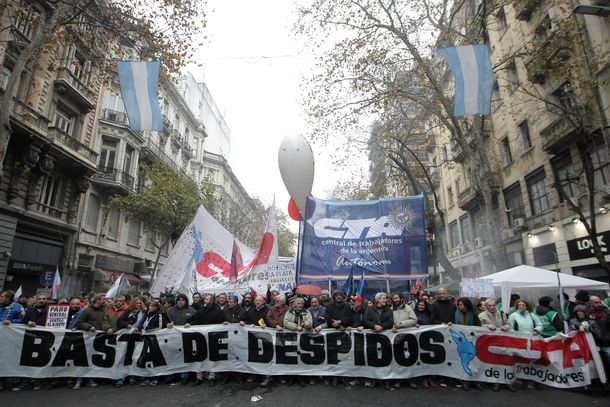 Cortes de calles y movilizaciones a Plaza de Mayo por una protesta de la CTA y ATE