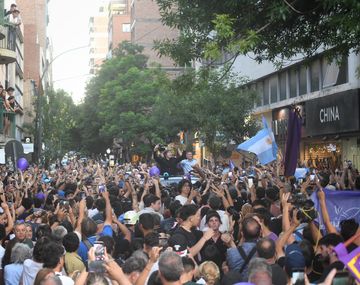 Así saludó Javier Milei a sus militantes en Córdoba en pleno Tour de la gratitud