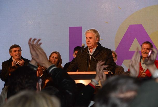 De la Sota se lanza a la pelea por el PJ y dice que ni Macri ni Scioli son peronistas