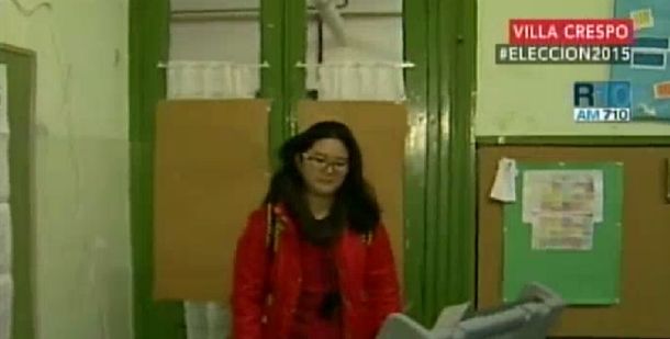 Se descompuso una máquina para votar en un colegio de Villa Crespo