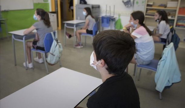 Clases presenciales: ya está disponible el permiso para circular para docentes y alumnos