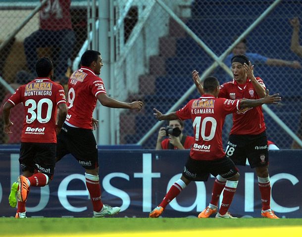 Imperdible: un relator de Huracán se indignó y estalló contra Laverni en el clásico