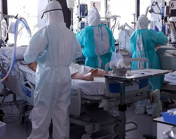 Dos de cada tres pacientes con coronavirus son internados sin diagnóstico