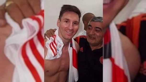 ¿Qué dirán en Rosario? Messi se sacó una foto con la camiseta de River