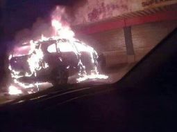 los policias de concordia continuan con las protestas los policias de concordia continuan con las protestas