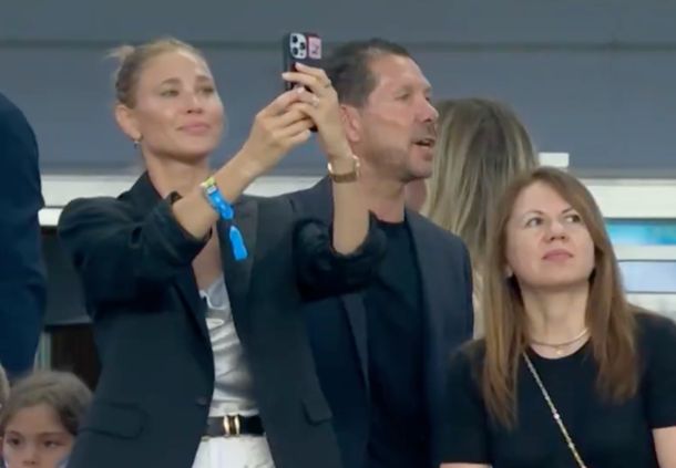 Cholo Simeone, a puro baile en la previa de Selección Argentina vs. Cabo Verde por el Mundial 2026. Cholo Simeone, a puro baile en la previa de Selección Argentina vs. Cabo Verde por el Mundial 2026.
