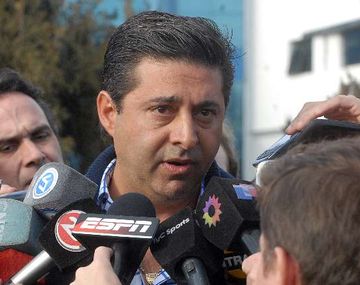 Daniel Angelici: No rescindiremos el contrato de Riquelme