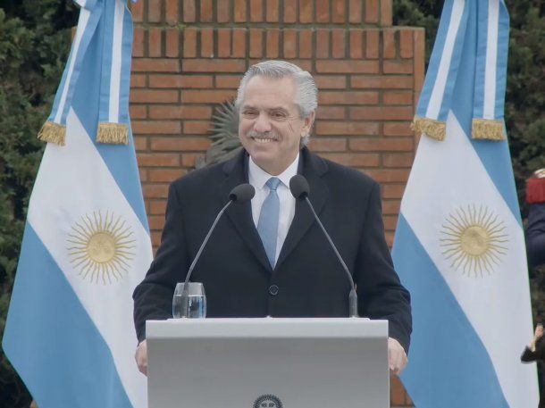 Alberto Fernández apuntó contra la oposición por la toma de deuda