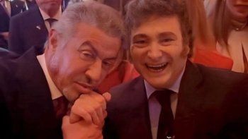 asi fue el encuentro de javier milei con sylvester stallone en la gala de donald trump asi fue el encuentro de javier milei con sylvester stallone en la gala de donald trump