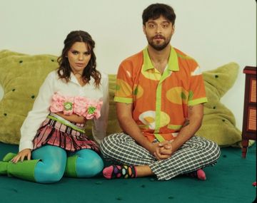 Agustina Giovio y Alan Sutton anticipan el Apocalipsis con un nuevo single y videoclip