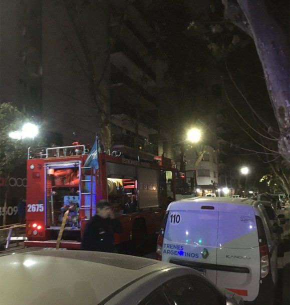 Incendio en un edificio de Belgrano: el departamento que se prendió fuego era en el que vivía Felipe Pettinato