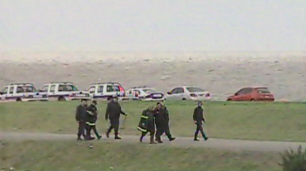 Rastrillajes en Vicente López en busca de otro cuerpo