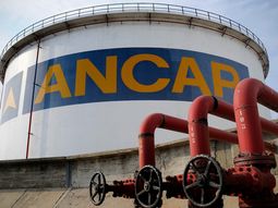 Un buque con gasoil no pudo descargar en Uruguay por la conflicitivdad sindical en Ancap. Un buque con gasoil no pudo descargar en Uruguay por la conflicitivdad sindical en Ancap.