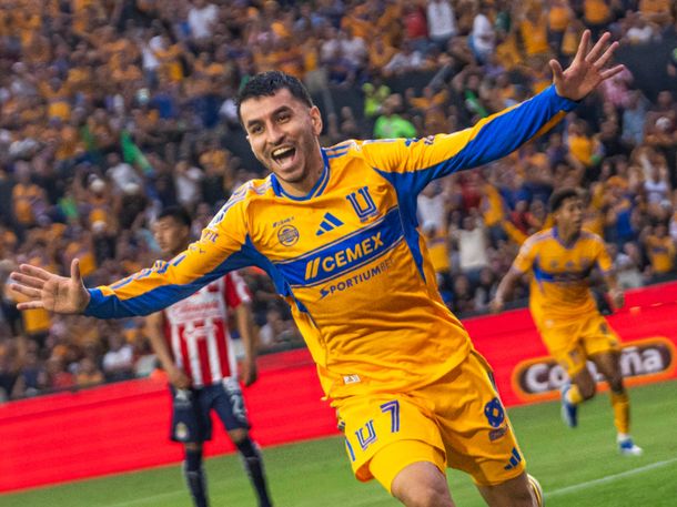 River acelera por Ángel Correa: negociaciones en marcha para un refuerzo de jerarquía