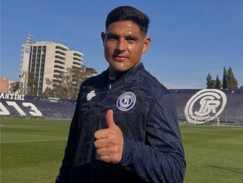 Maxi Salas fue oficializado en Independiente Rivadavia tras su salida de River