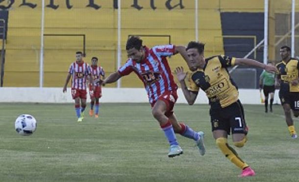Con nuevo DT, Olimpo ganó por primera vez ante Arsenal