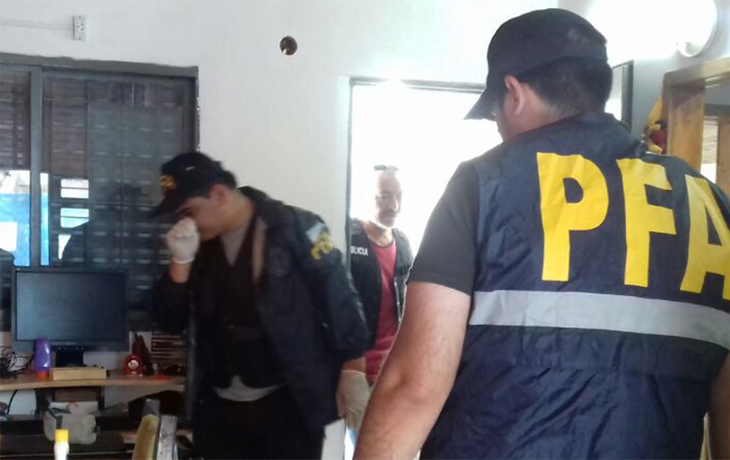 VIDEO: el impresionante operativo contra una red que hacía circular pornografía infantil