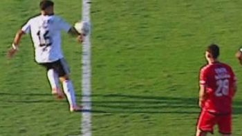 era penal para riestra pero se lo dieron a barracas central: el var cambio todo en un final escandaloso era penal para riestra pero se lo dieron a barracas central: el var cambio todo en un final escandaloso