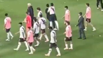 el video que no se vio del superclasico: la pina de maxi salas a joven que filmaba los festejos de boca el video que no se vio del superclasico: la pina de maxi salas a joven que filmaba los festejos de boca