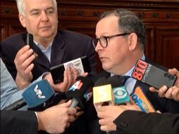 Álvaro Perrone, diputado de Cabildo Abierto. Álvaro Perrone, diputado de Cabildo Abierto.