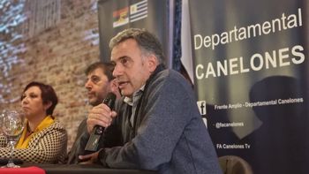 Orsi encabezará la firma de un convenio con la Cámara de Industrias del Uruguay para fortalecer el sistema de reciclaje. Orsi encabezará la firma de un convenio con la Cámara de Industrias del Uruguay para fortalecer el sistema de reciclaje.