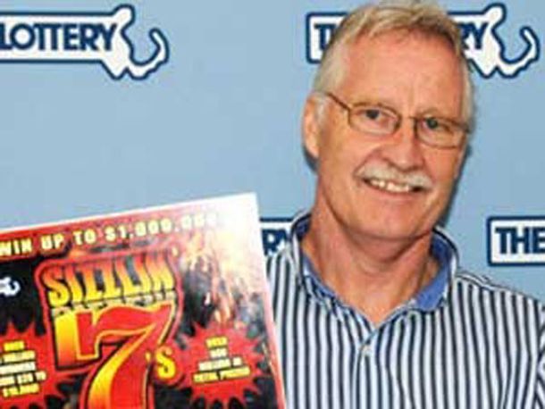 Recibió el boleto de lotería equivocado y ganó 430 mil dólares