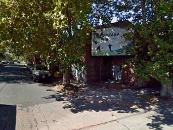 La joven fue abandonada en la esquina de Alvarado y Salta