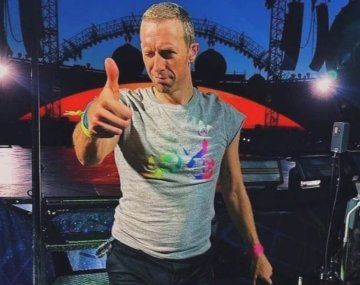 La advertencia de Chris Martin tras el escándalo de infidelidad 