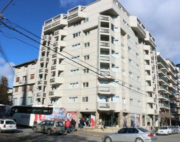 El adolescente cayó del sexto piso del hotel Interlaken.