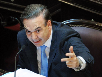 Pichetto pide escuchar a los dirigentes que ganaron