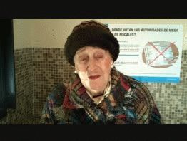 Un ejemplo: una anciana de 90 años votó en las elecciones