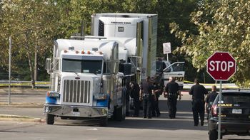 Diez muertos dentro de un camión en Texas Diez muertos dentro de un camión en Texas