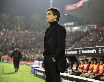 Javier Sanguinetti renunció y no es más entrenador de la Lepra.