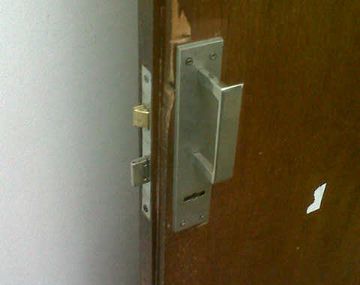 Entraron a la oficina de una senadora y se llevaron su notebook