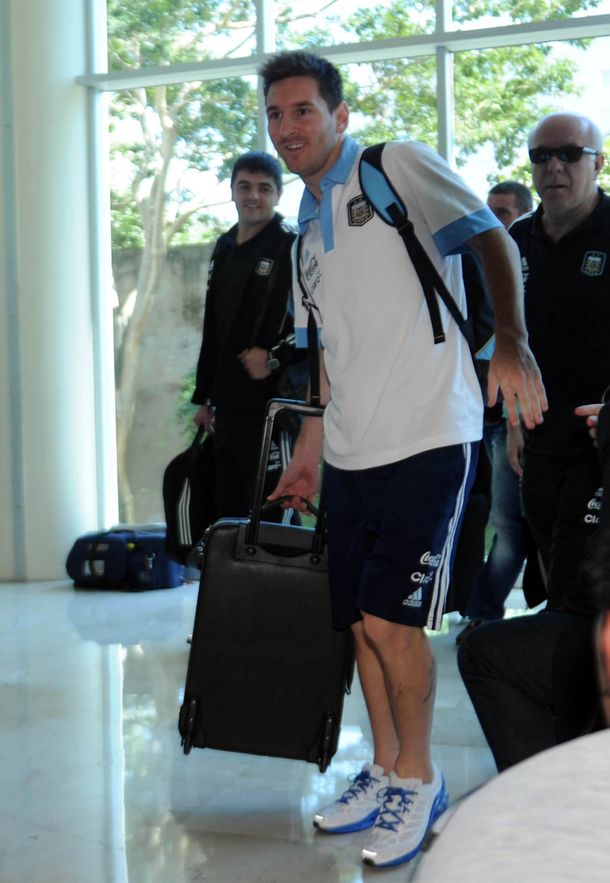 Lionel Messi llegó al país para seguir con su recuperación