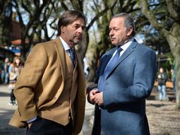 El presidente Luis Lacalle Pou viajará a China para intentar que el país asiático cierre el TLC con Uruguay. El presidente Luis Lacalle Pou viajará a China para intentar que el país asiático cierre el TLC con Uruguay.