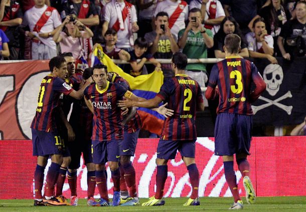 Barcelona goleó al Rayo en el partido 250 de Lionel Messi