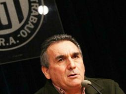 Juan Carlos Schmid le contestó a Macri Juan Carlos Schmid le contestó a Macri