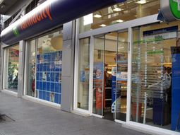 decomisan 27.000 remedios de un deposito ilegal de farmacity decomisan 27.000 remedios de un deposito ilegal de farmacity