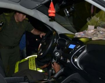 Los ocupantes no pudieron justificar la procedencia del dinero