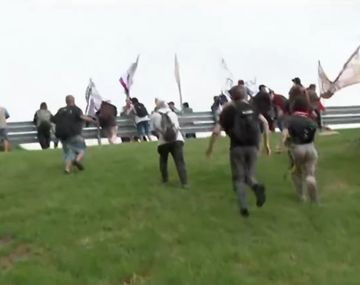 Trabajadores de Fate cortan la Panamericana en medio del paro de la CGT