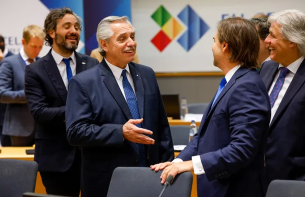 El presidente argentino Alberto Fernández volvió a referirse a la crisis del agua en Uruguay.
